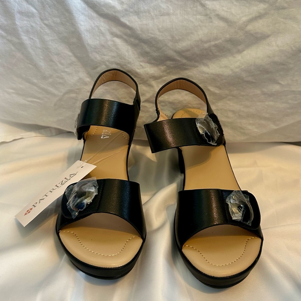 Black Minimalist Sandals with Adjustable Slingback